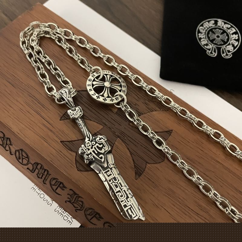 Ch**me He**ts necklaces